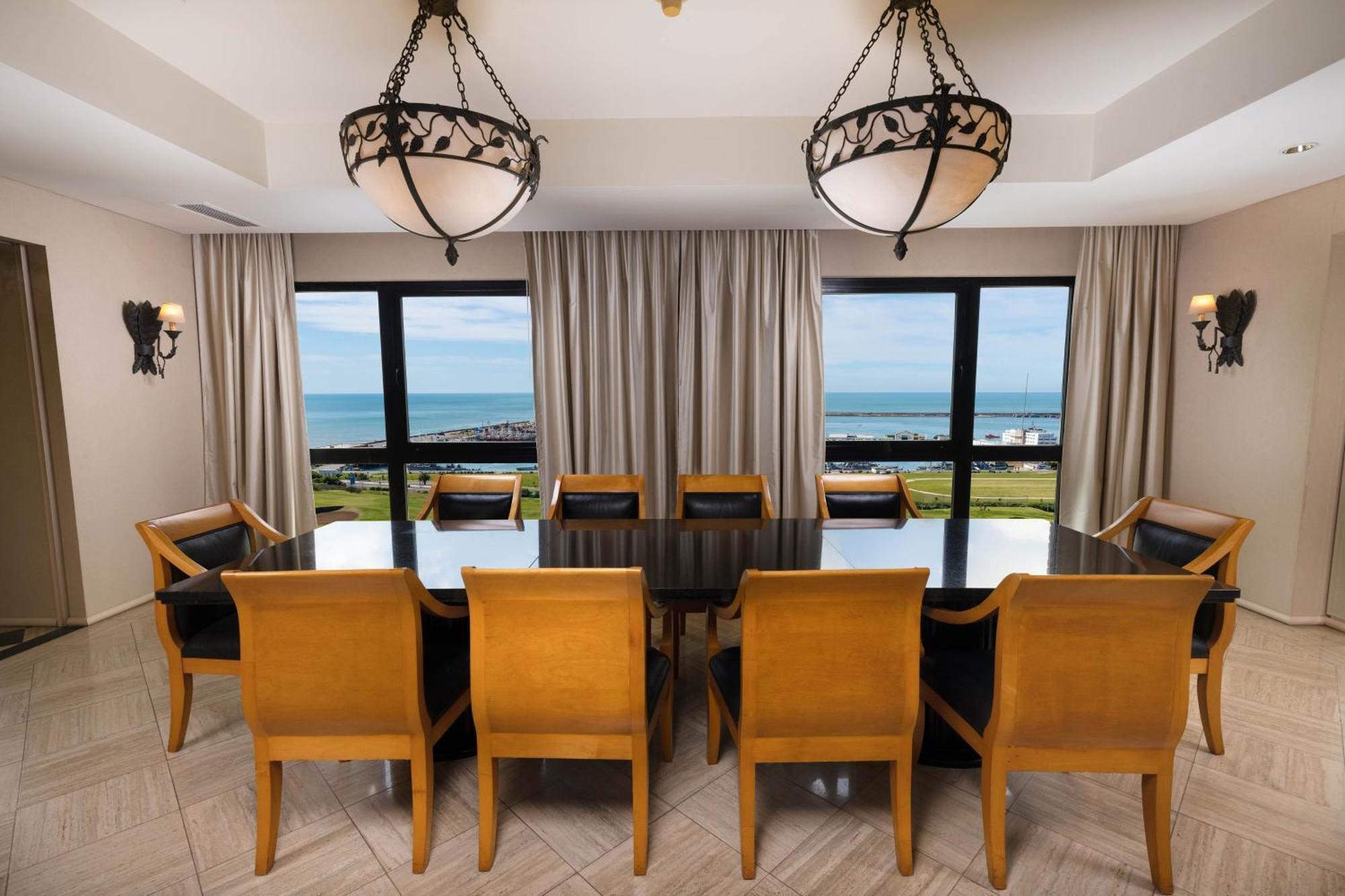 Sheraton Mar Del Plata Hotel Exterior photo Dining room