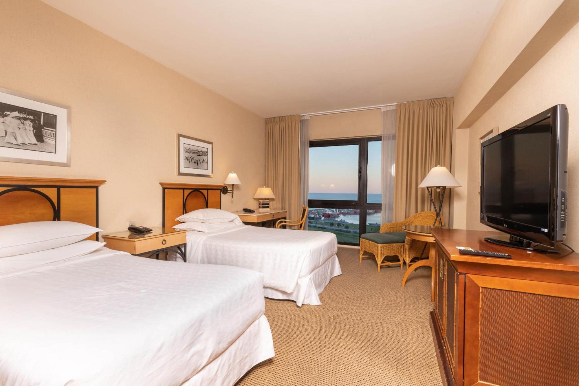 Sheraton Mar Del Plata Hotel Exterior photo A guest room at the Sheraton Tel Aviv