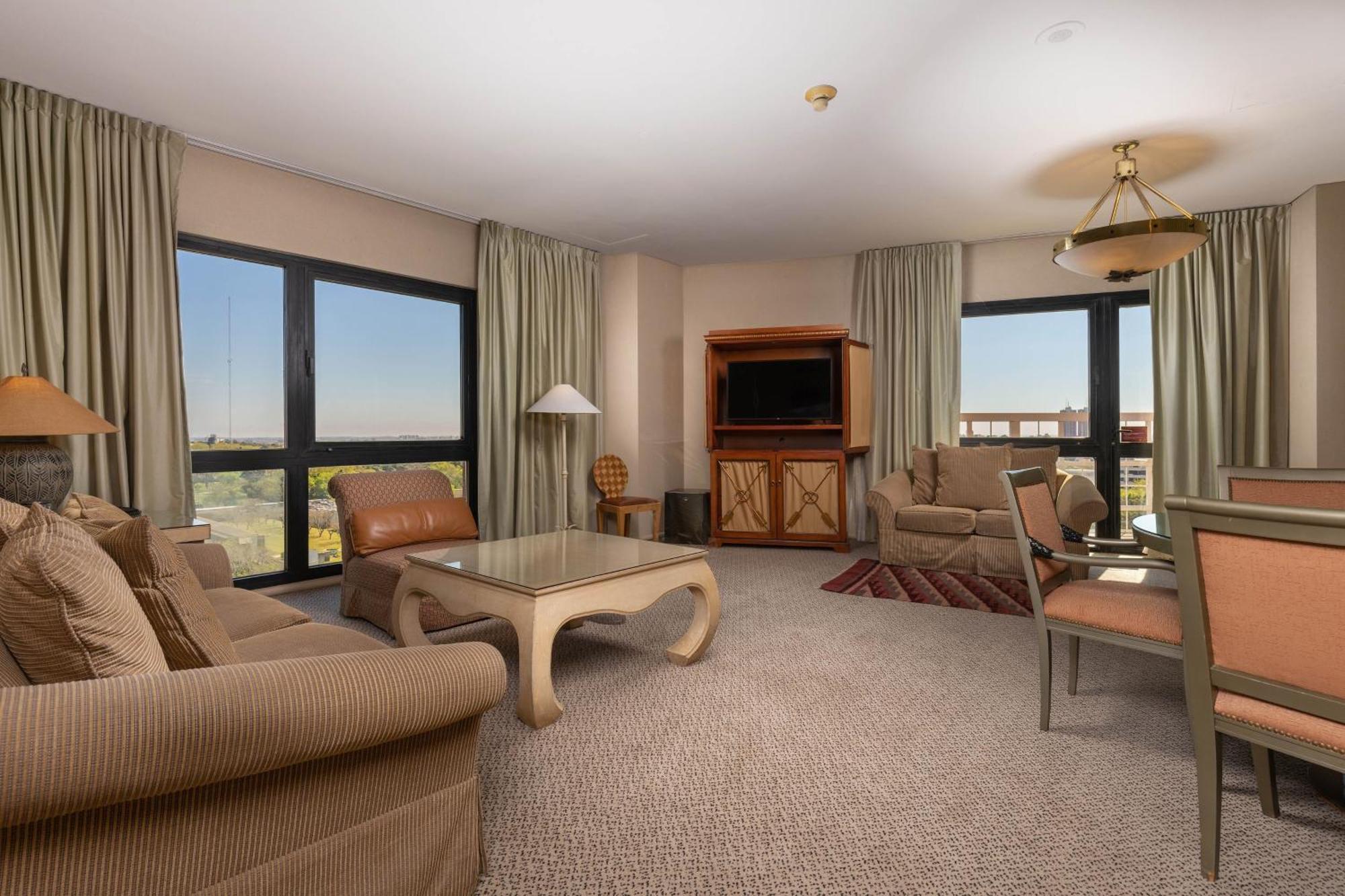 Sheraton Mar Del Plata Hotel Exterior photo A living room in a typical apartment