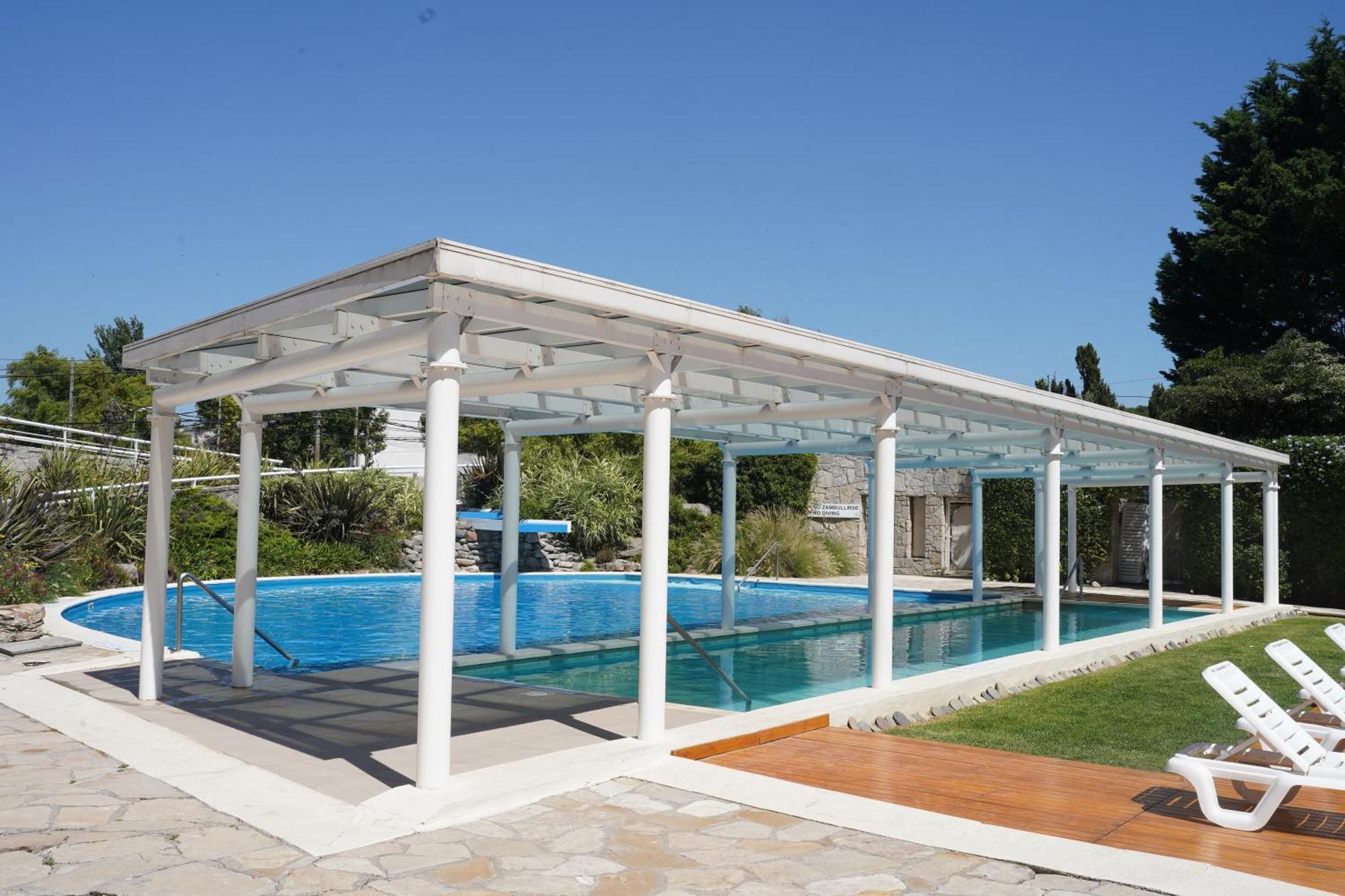 Sheraton Mar Del Plata Hotel Exterior photo Swimming pool in the village